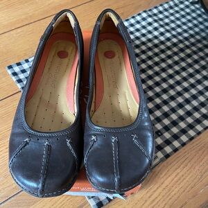 Clarks Brown Leather Flats Comfort Loafers